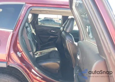 2019 Jeep Cherokee Latitude Plus Fwd from USA, damaged, VIN 1C4PJLLB9KD247166